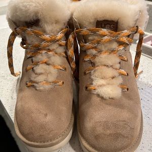 Women’s UGG boots.  Size 9.
